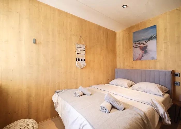 Jazine beach villas
